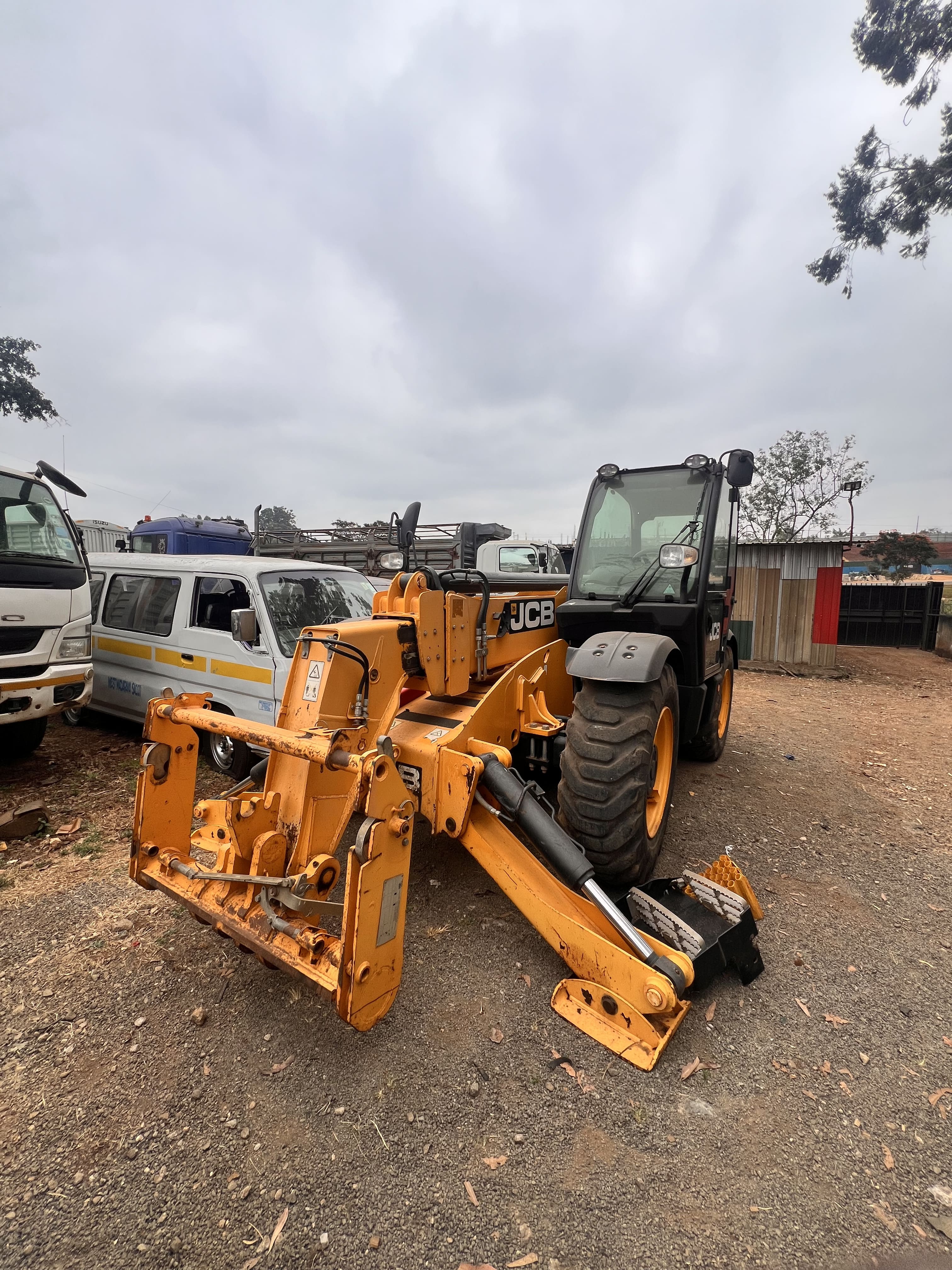 JCB TELEHANDLER (535-125) - Image 3