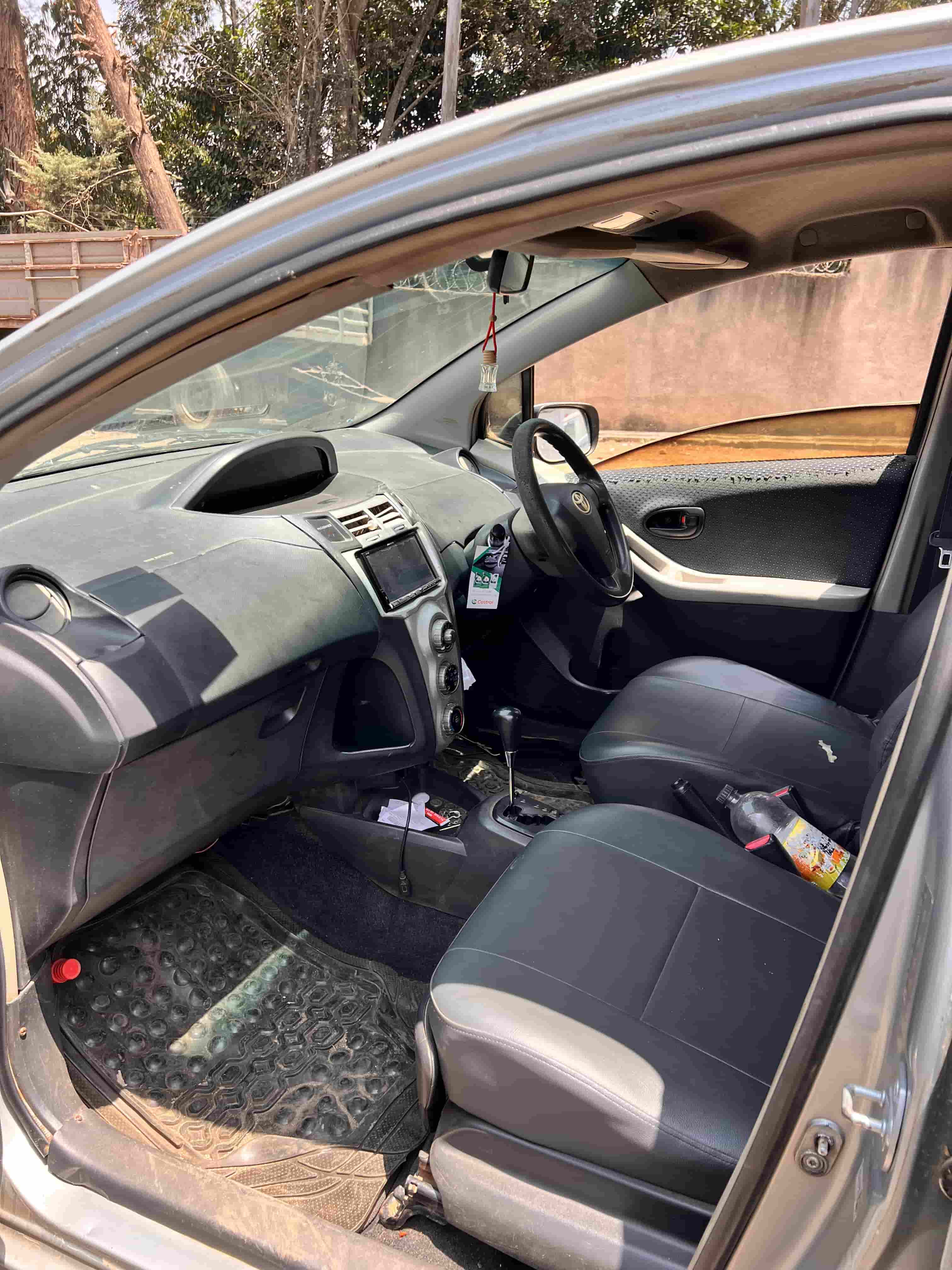 TOYOTA VITZ EQUITY DEMO - Image 3
